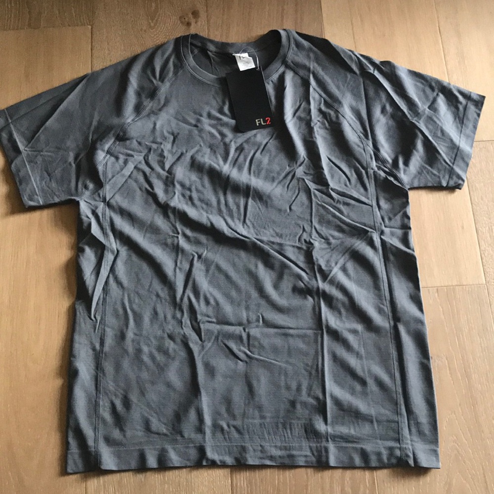 Fabletics Men’s workout shirt size Large